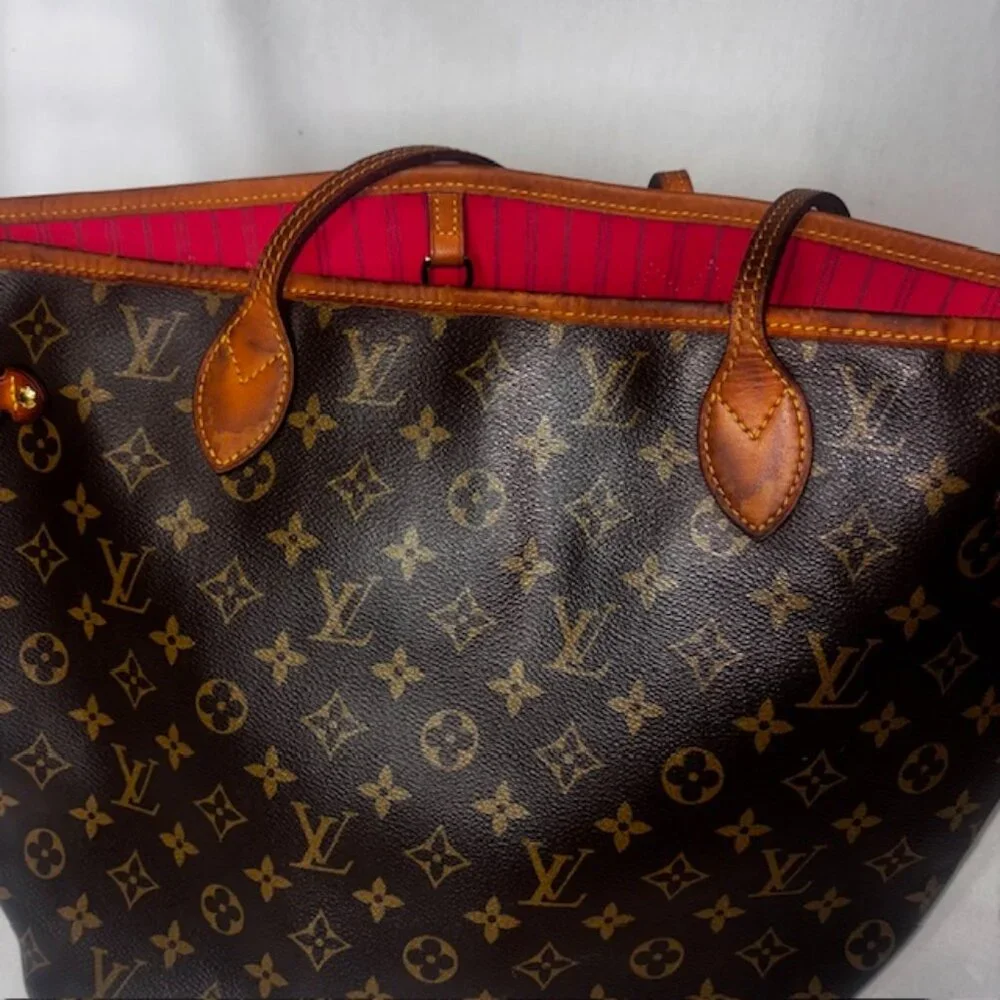 Louis Vuitton Neverfull MM Monogram V Grenade Tote - Picture 7 of 13